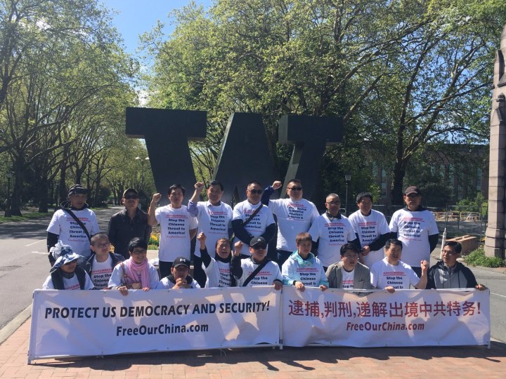 photo6219677708141570377